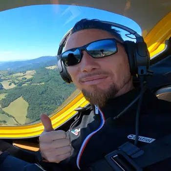 l'autogire pr&ecirc;t pour un bapt&ecirc;me de l'air