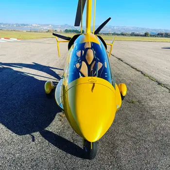 Votre gyrocopter pr&ecirc;t au d&eacute;ciollage pour un bapt&ecirc;me de l'aitr en autogire